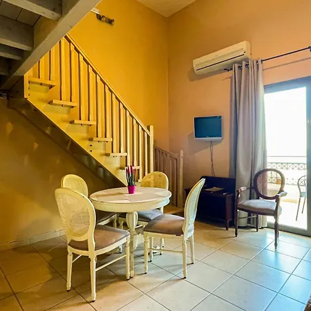 Crystal Palace - Vista Hotel